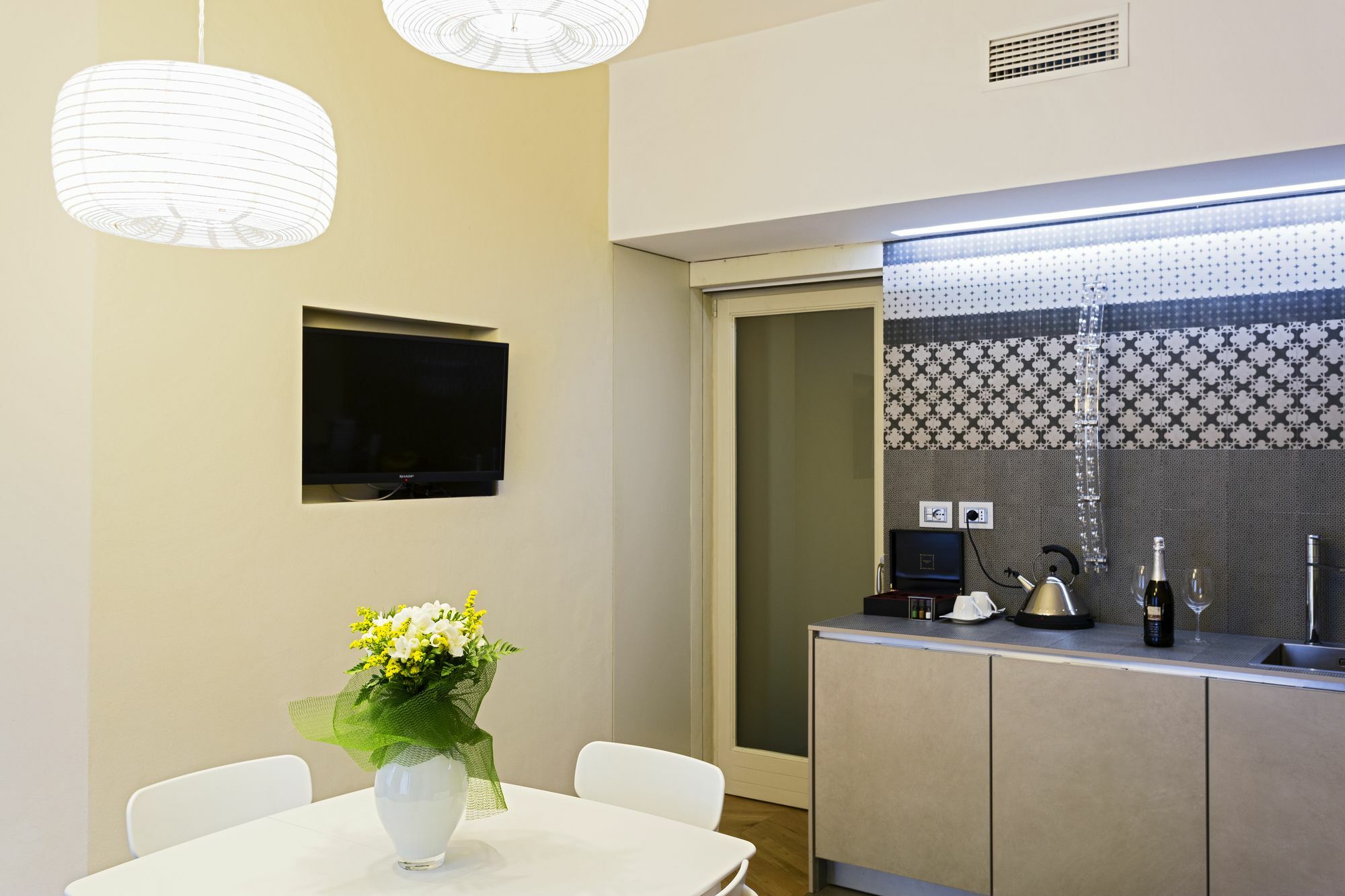 Maison Laghetto - Apartment Suite Milan Exterior photo
